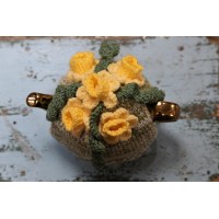Daffodil tweedy Tea cosy TC13